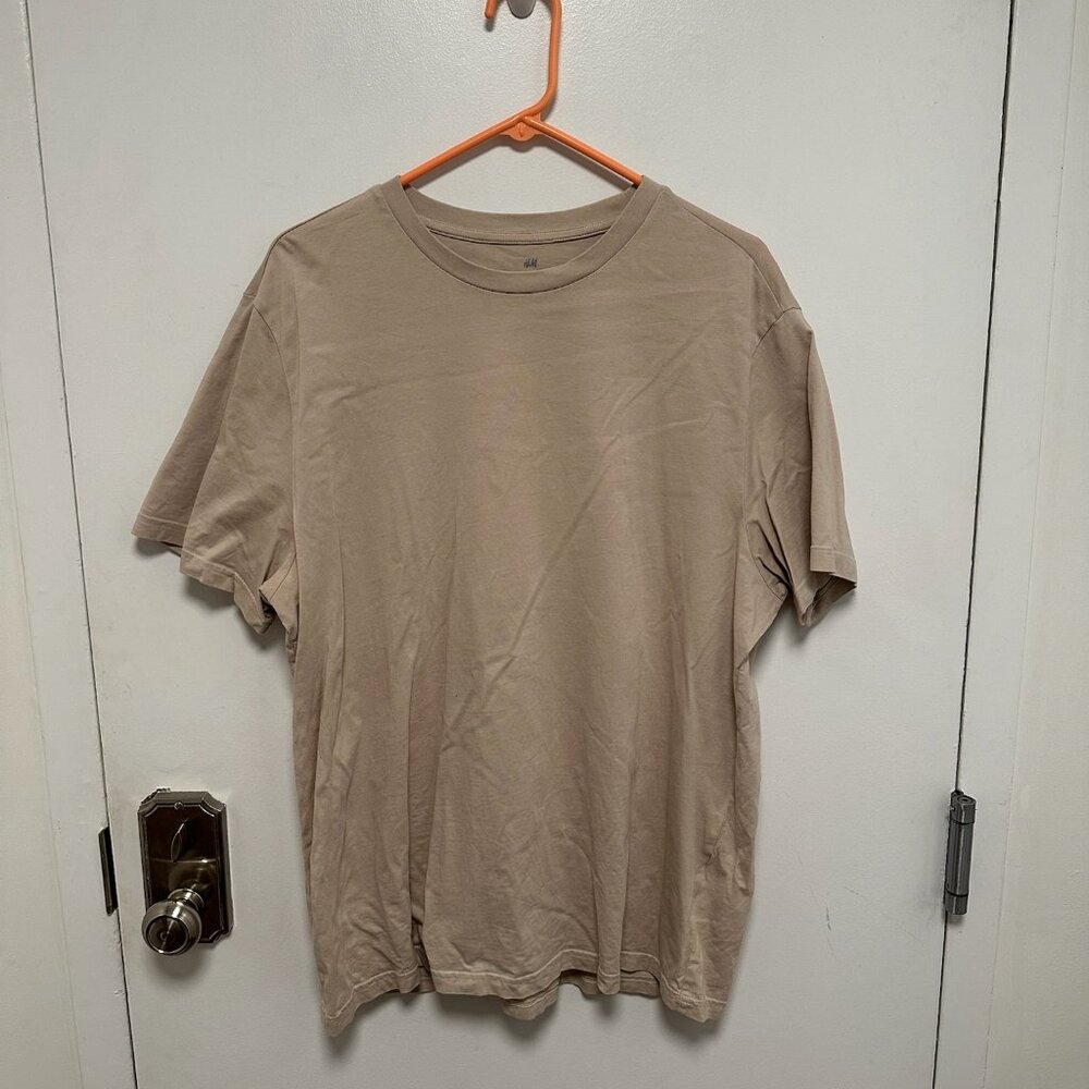 H&M Tan Short Sleeve T-Shirt - Size XL